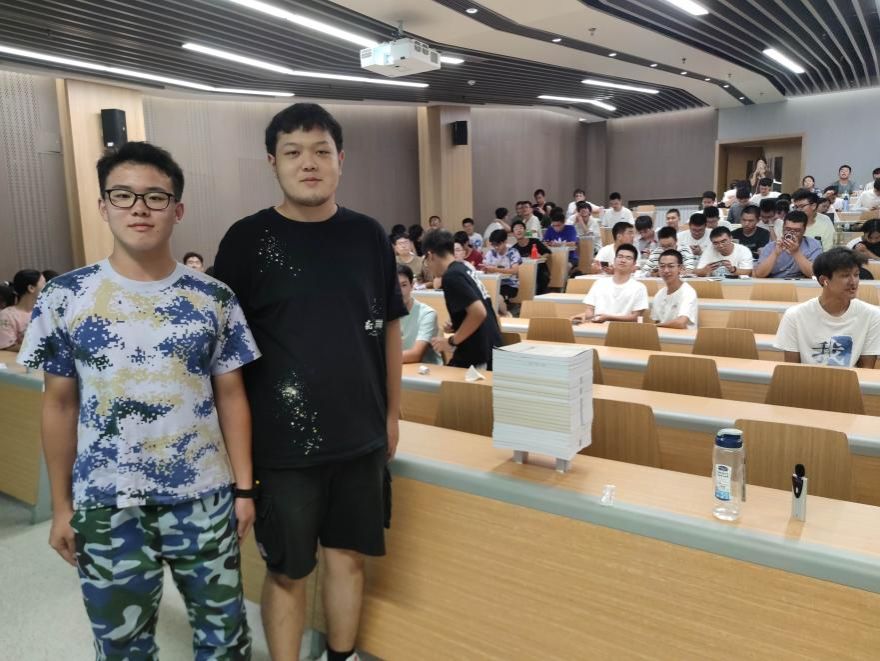 院面向本科新生开展沉浸式形势与政策课澳门新葡京app计算机科学与技术学(图2) 院面向本科新生开展沉浸式形势与政策课澳门新葡京app计算机科学与技术学(图2)